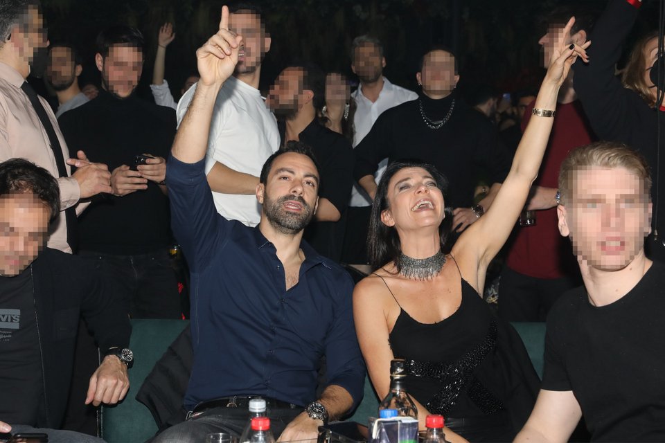 Σάκης Τανιμανίδης Μαρίνα Βερνίκου σε νυχτερινή τους έξοδο