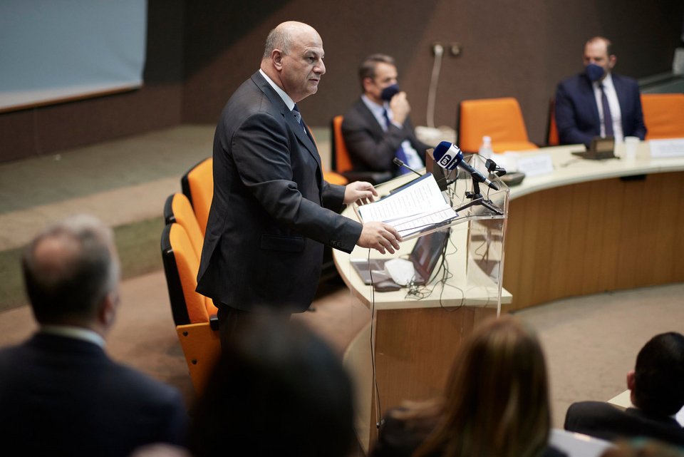 υπουργός Δικαιοσύνης Κώστας Τσιάρας κατά τη διάρκεια ομιλίας του