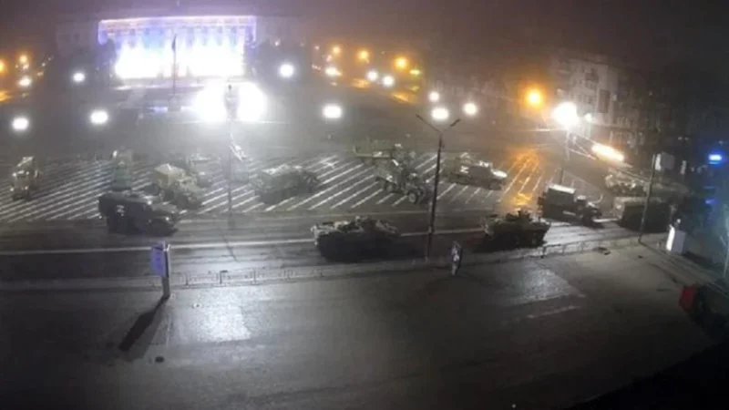 Ρωσικά στρατιωτικά οχήματα στη Χερσώνα