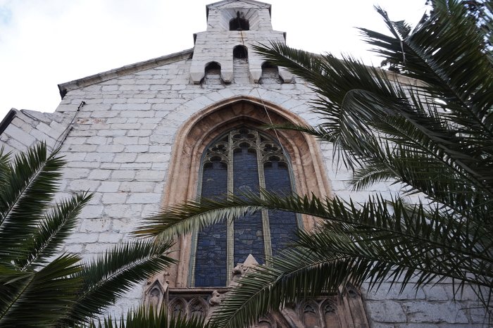 O νεογοτθικός αγγλικανικός ναός του Αγίου Παύλου χτίστηκε στις αρχές του 1840, σε σχέδια του αρχιτέκτονα Christian Hansen.