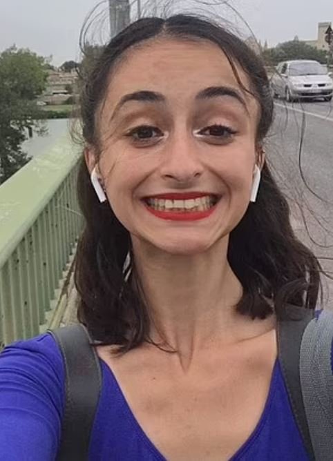 ηθοποιός Σαρλότ Αρνούλ