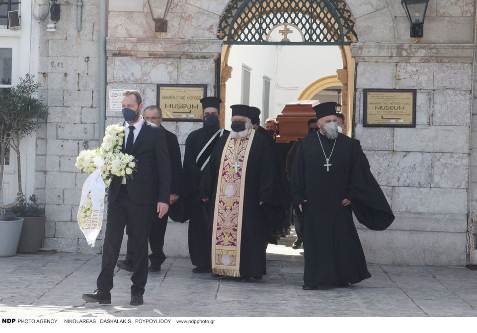 Εξόδιος ακολουθία Δημήτρη Κοντομηνά