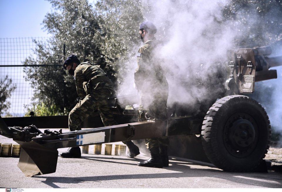 25η Μαρτίου: Δείτε από τους κανονιοβολισμούς