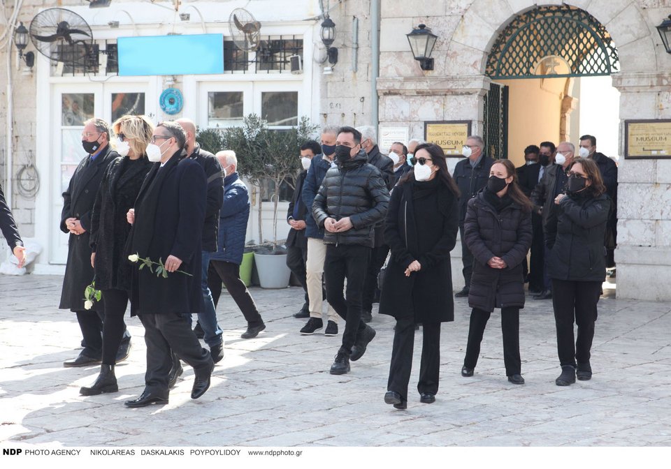 εξόδιος ακολουθία