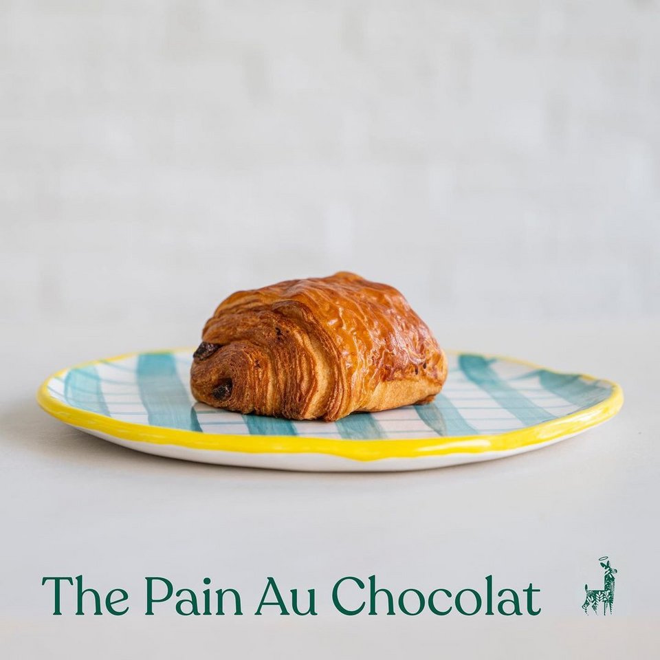 The Pain Au Chocolat, τόσο γαλλικό όσο ακούγεται, γεμισμένο με σοκολάτα Valhrona