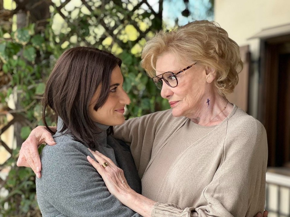 Ένα μυστικό από το παρελθόν έρχεται να ταράξει τις ισορροπίες