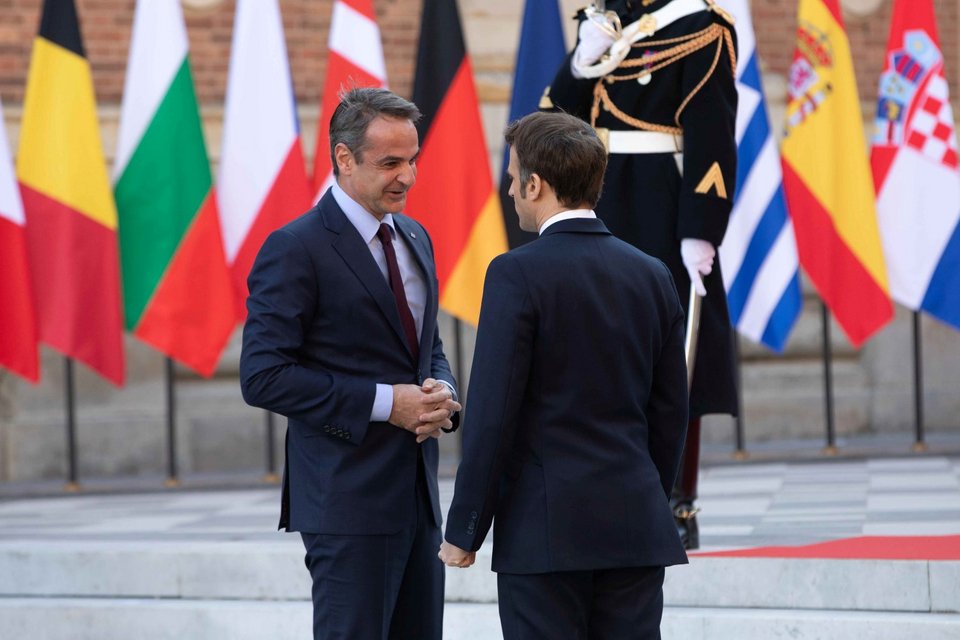 Ο Κυριάκος Μητσοτάκης με τον Εμανουέλ Μακρόν / Φωτογραφία: European Union