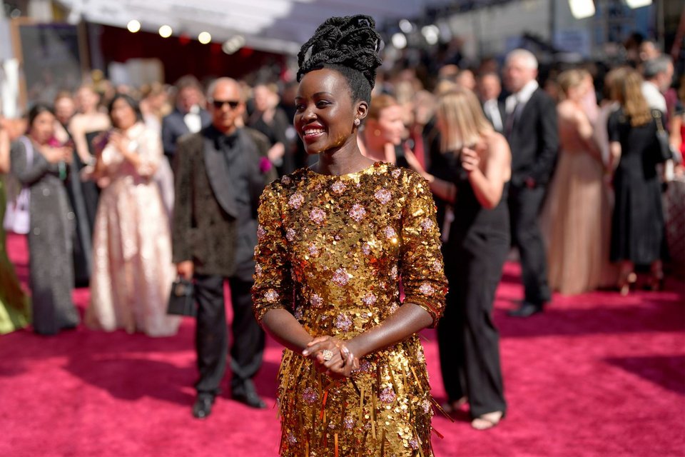 H Lupita Nyong'o με Prada