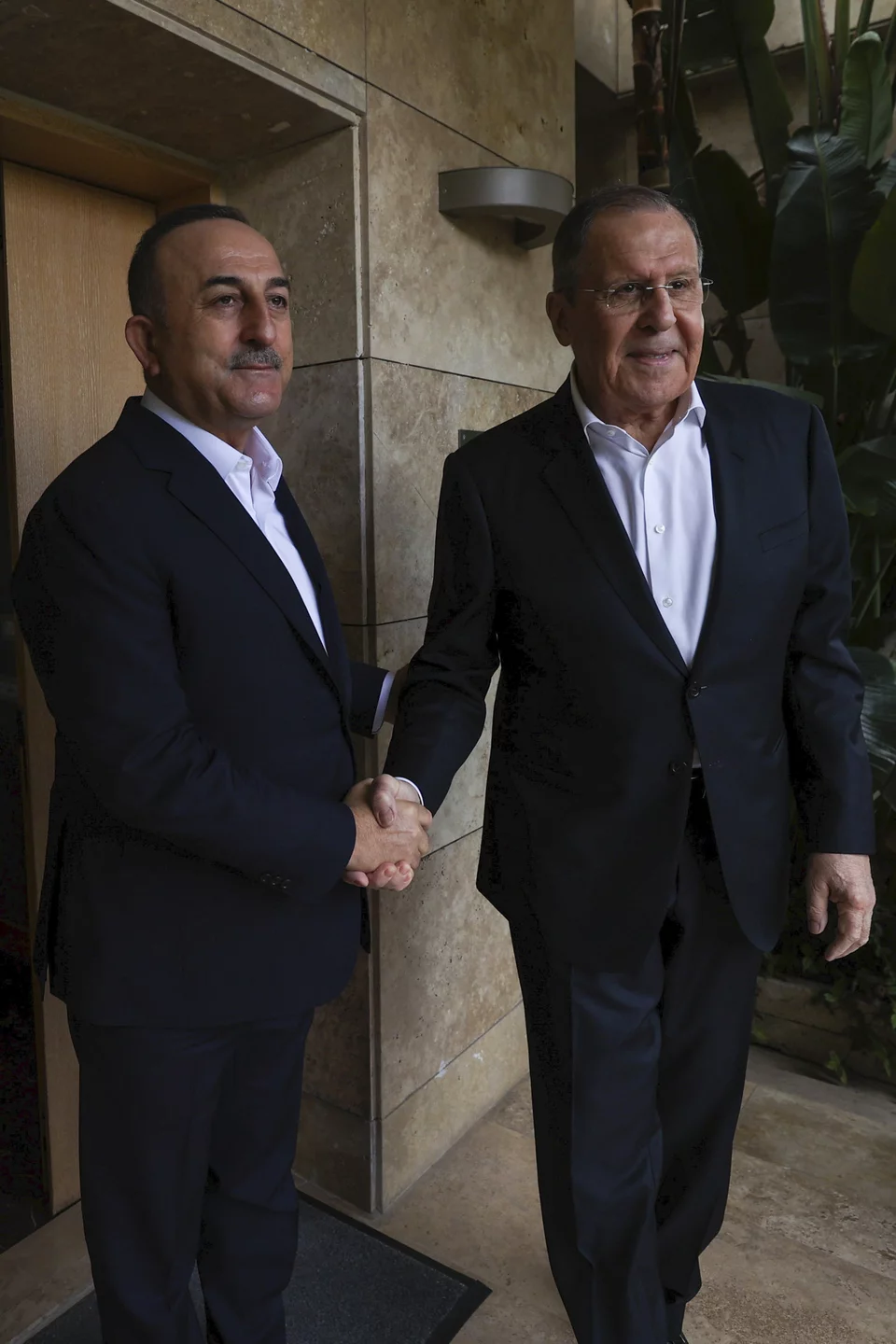 Ουκρανία, Λαβρόφ και Τσαβούσογλου