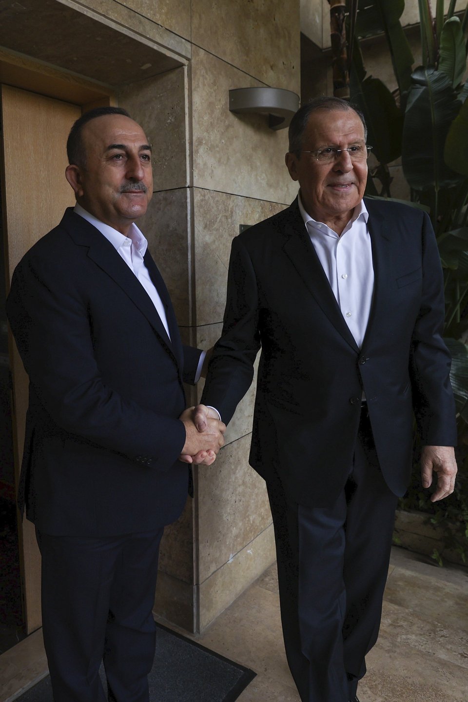 Ουκρανία, Λαβρόφ και Τσαβούσογλου