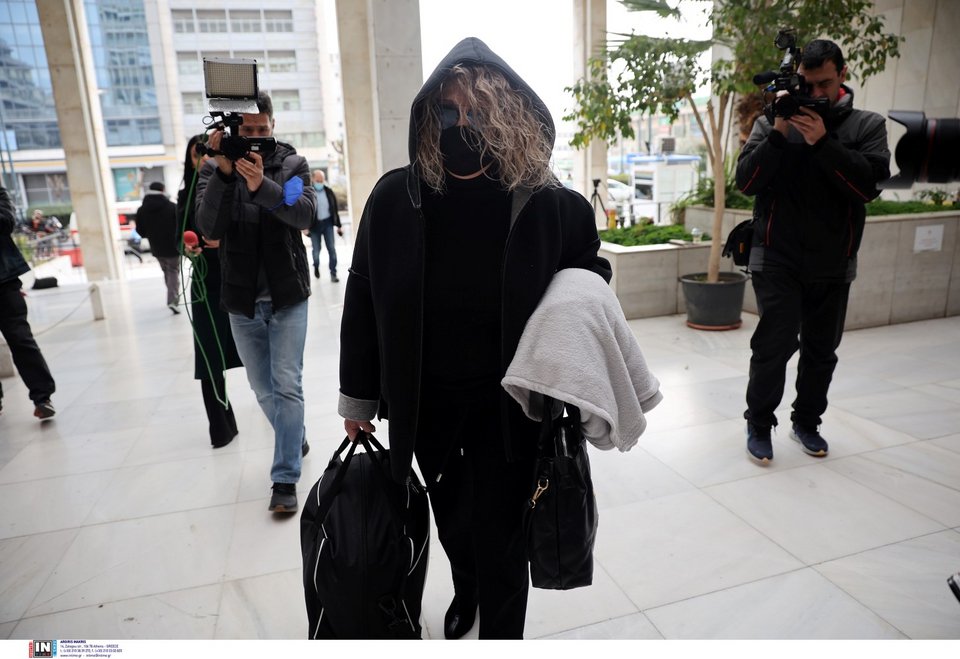 Η μητέρα και η αδελφή της Ρούλας Πισπιρίγκου στη ΓΑΔΑ