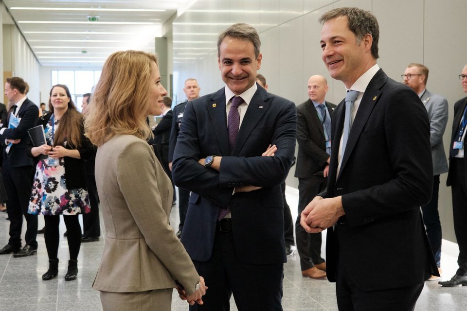 Πηγαδάκι Μητσοτάκη με την πρωθυπουργό της Εσθονίας Κάγια Κάλας