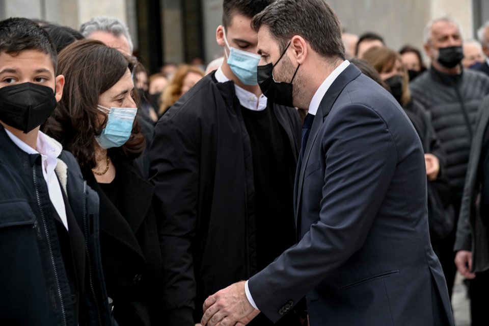 κηδεία Δημήτρη Τσοβόλα