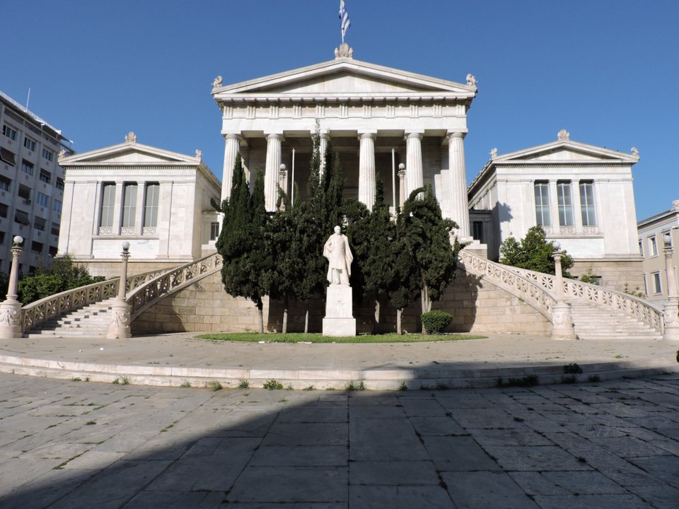 To Βαλλιάνειο Μέγαρο που στέγαζε επί δεκαετίες την Εθνική Βιβλιοθήκη
