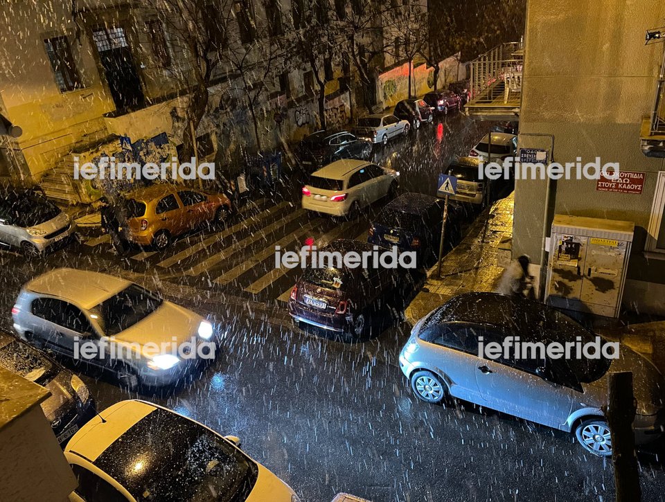 Χιόνι στο Κολωνάκι