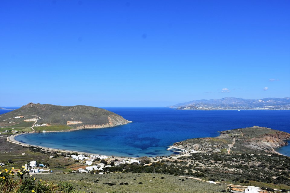 To απέραντο γαλάζιο όπως το απαθανατίζει ο φακός της Νίκης Μηταρέα στις ατελείωτες απολαυστικές της διαδρομές στο νησί  - Φωτογραφία: Νίκη Μηταρέα