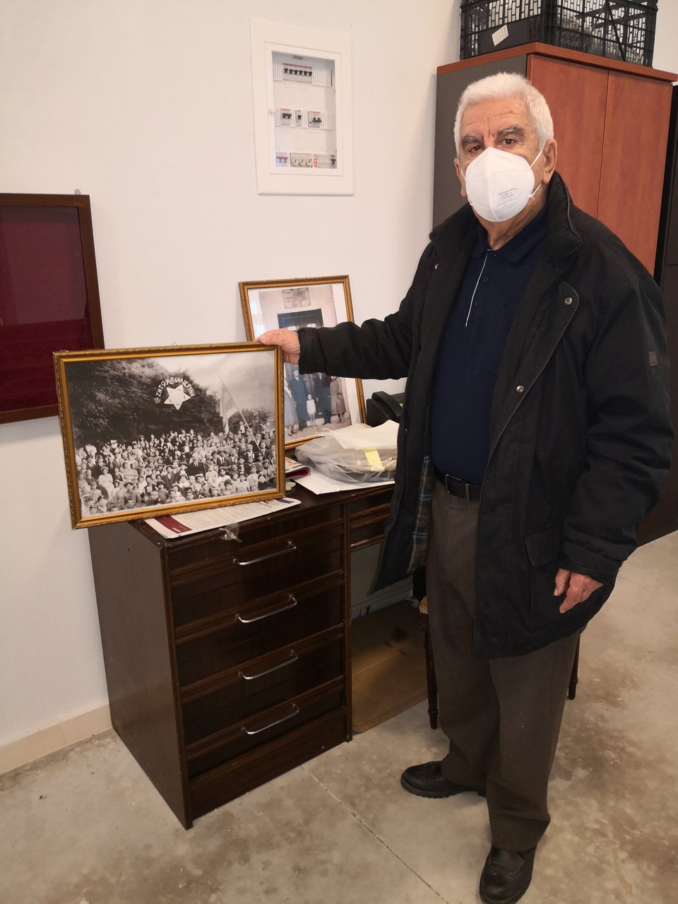 πρόεδρος της Ισραηλιτικής Κοινότητας Τρικάλων κ. Ιακώβ Βενουζίου,