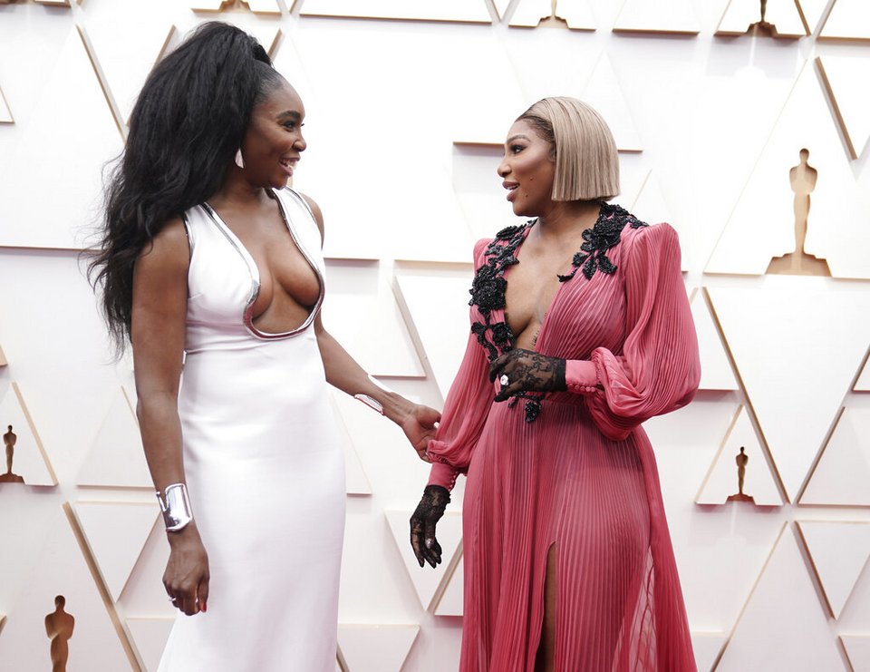 Venus Williams, αριστερά, και Serena Williams στα Όσκαρ 202
