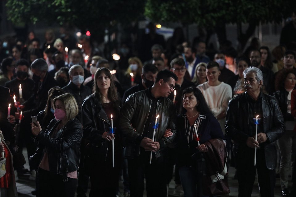 Ανάσταση, εκκλησία, πιστοί