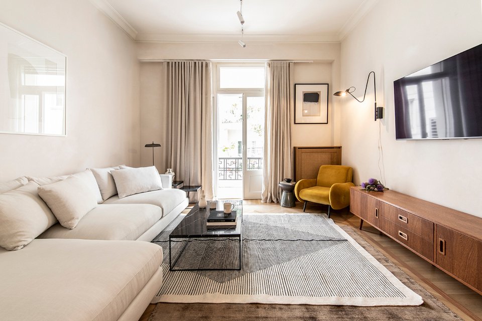 Μια ματιά στο ενημερωμένο design του, που φέρει την υπογραφή του Babatchas Design Studio.