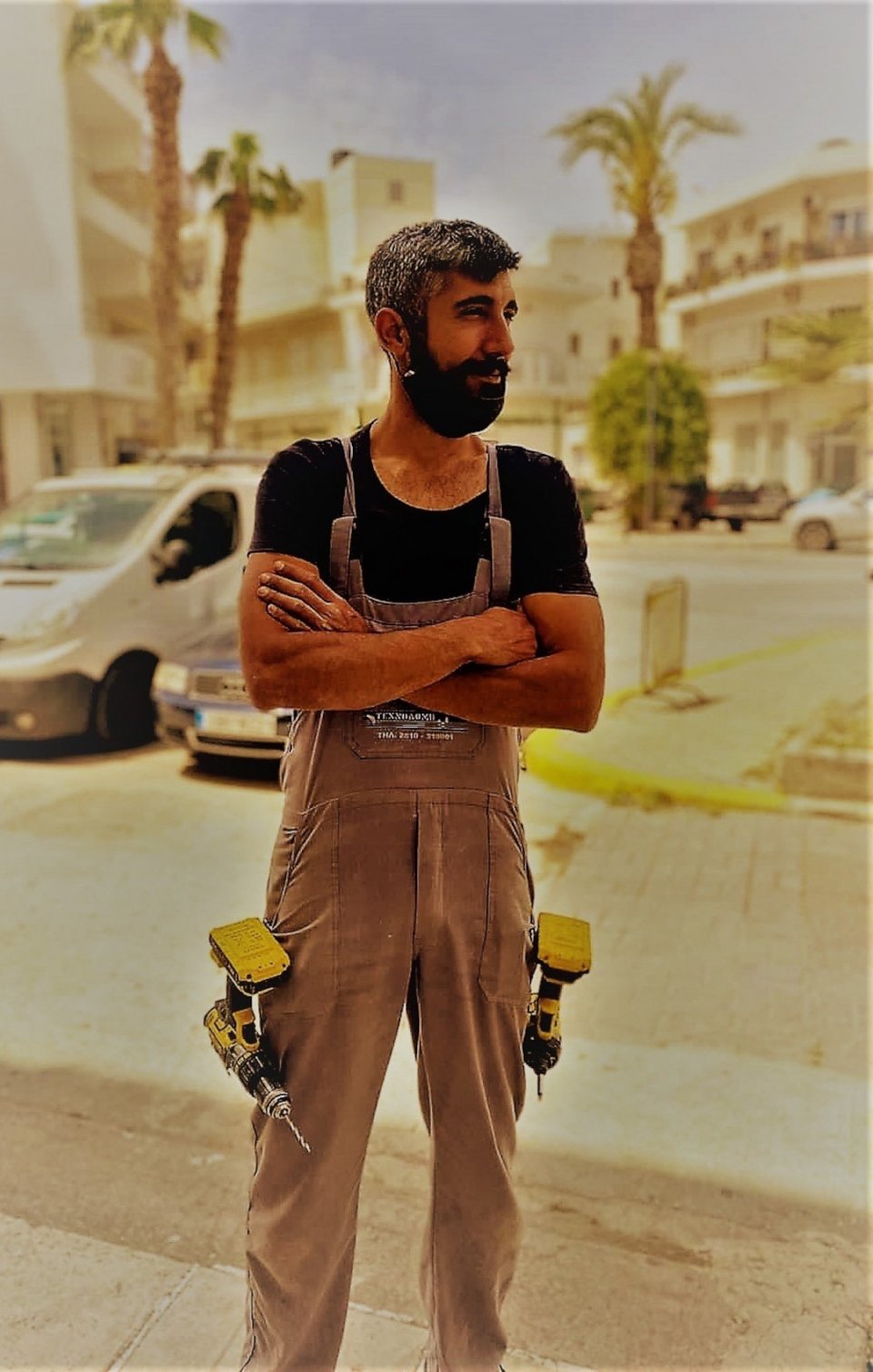 Ο 31χρονος Μανώλης Μπεζιρτζόγλου που έχασε τη ζωή του σε τροχαίο στο Ηράκλειο / facebook