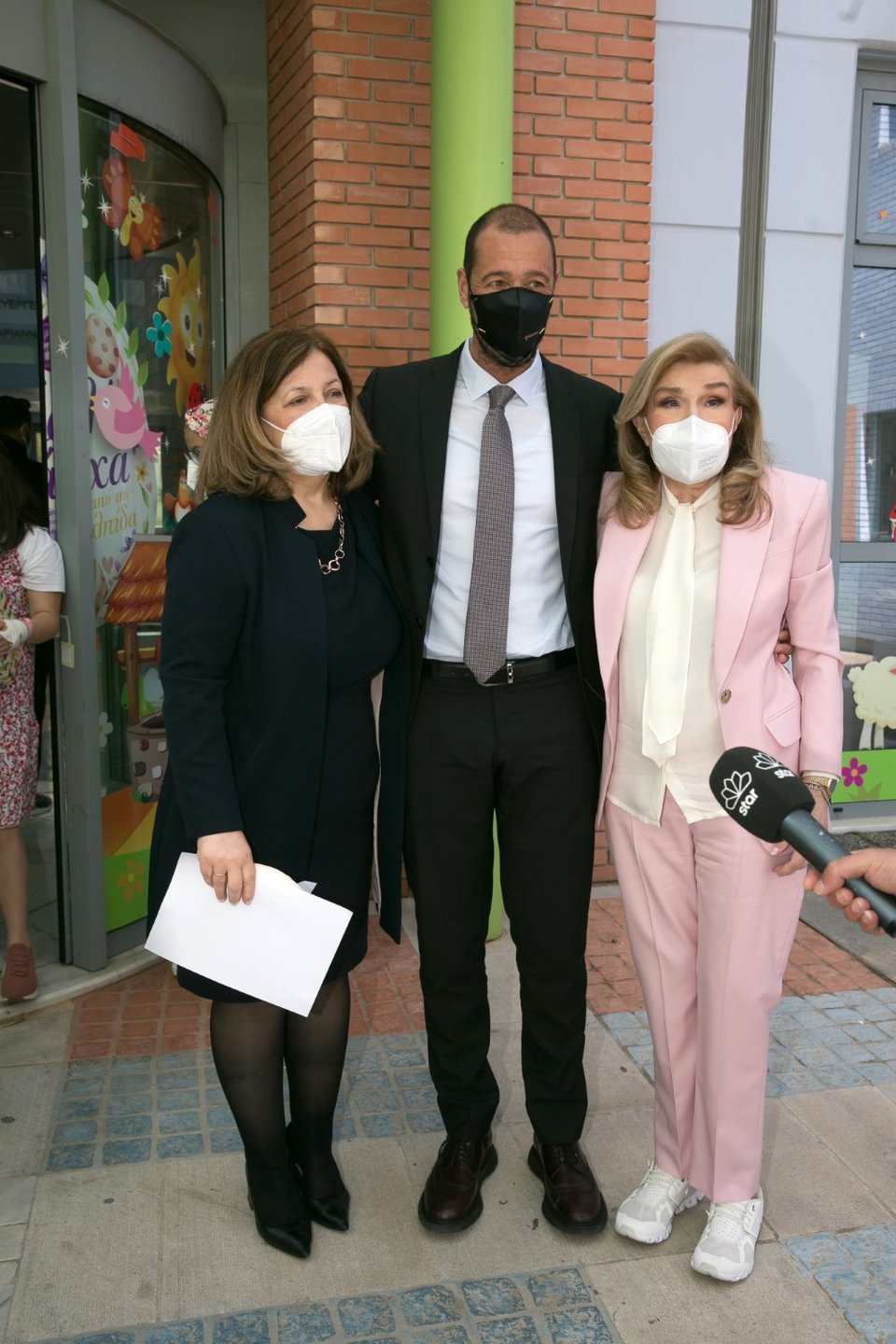 Φωτεινή Βλαχιώτη, Μανώλης Παπασάββας, Μαριάννα Β. Βαρδινογιάννη