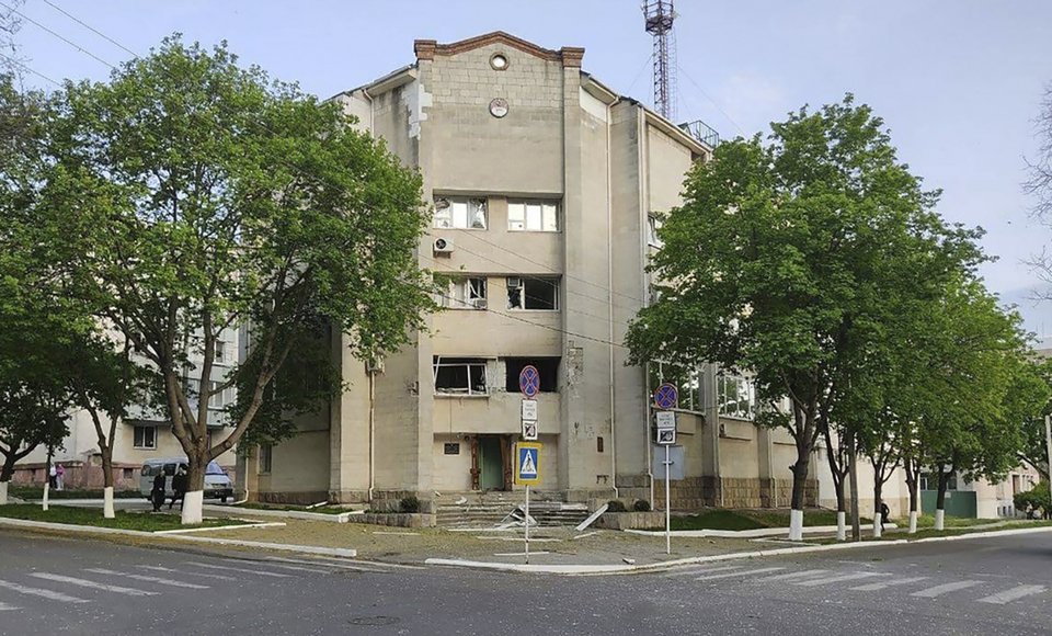 To κατεστραμμένο κτίριο του Υπουργείου Κρατικής Ασφάλειας, στην Τιράσπολη, πρωτεύουσα της αποσχισθείσας περιοχής της Υπερδνειστερίας