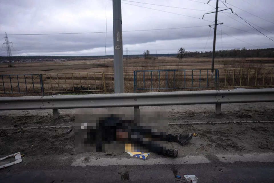 https://www.iefimerida.gr/sites/default/files/styles/in_article/public/article-images/2022-04/mpoutsa-oukrania-ptomata-12_1.jpg.webp?itok=Ld-9tJE-