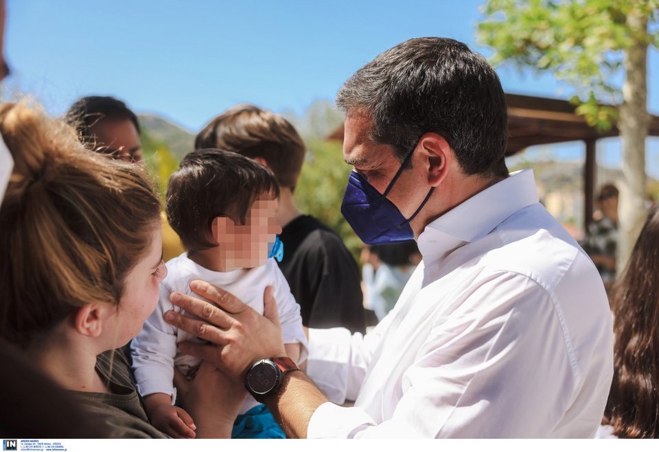 Ο Αλέξης Τσίπρας επισκέφθηκε ανήμερα του Πάσχα το παιδιικό χωριό χωριά SOS στη Βάρη - Φωτογραφία: Γ.Τ ΣΥΡΙΖΑ / ANDREA BONETI