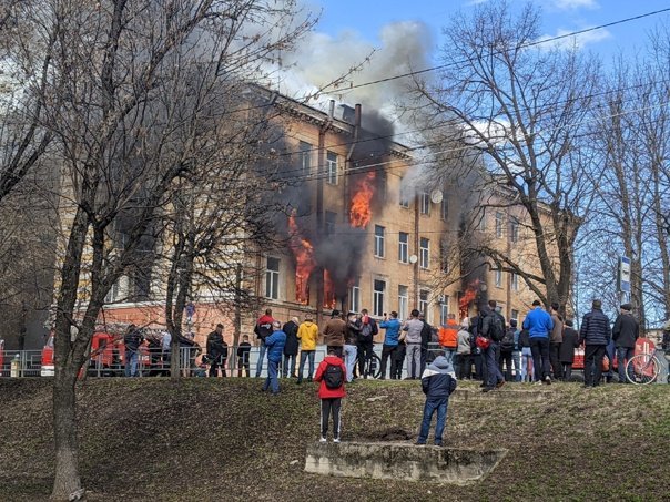Φωτιά σε στρατιωτικό ερευνητικό ινστιτούτο / Φωτογραφία: Twitter