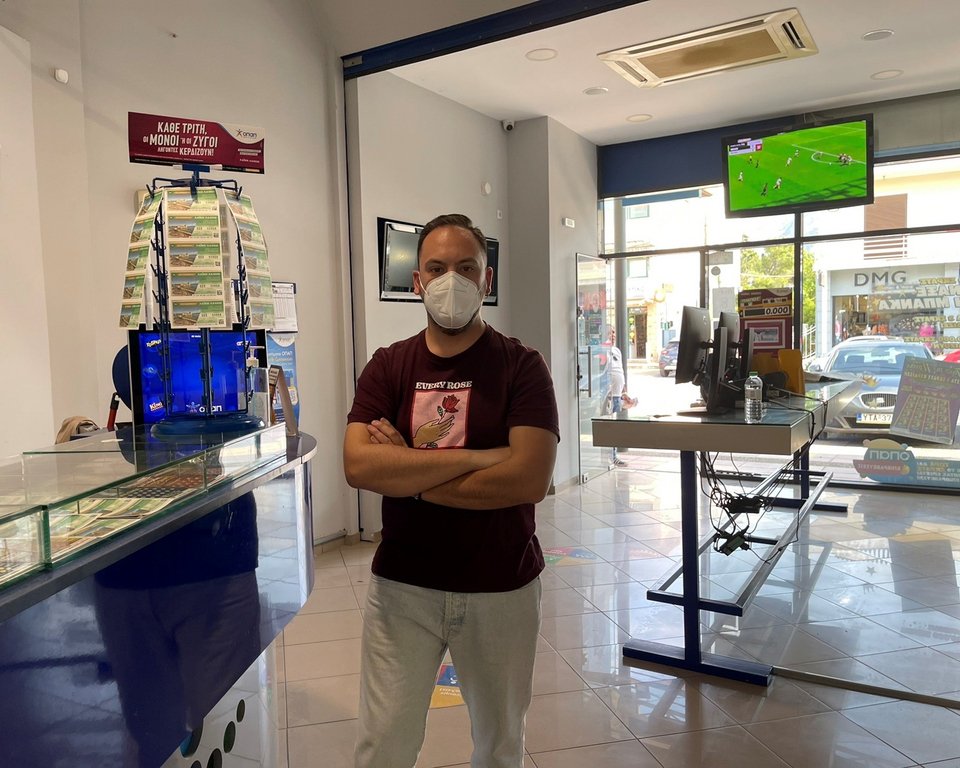 Άγγελος Ντάλιας, υπάλληλος στο κατάστημα ΟΠΑΠ