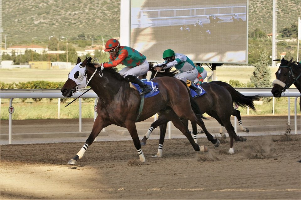 ΦΑΣΤΝΕΤ ΜΟΝΣΟΥΝ και Κωνσταντίνος Καποδίστριας κατακτούν την εναρκτήρια ιπποδρομία του χθεσινού προγράμματος 