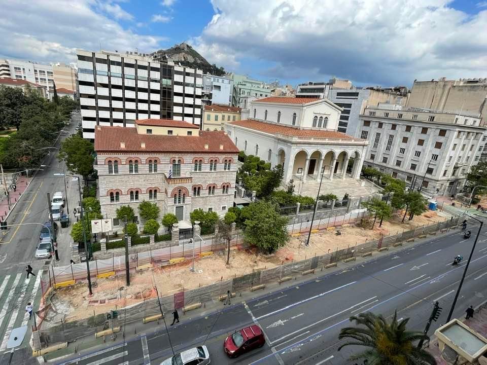 Χαρακτηριστική εικόνα της Πανεπιστημίου, στο ύψος της Σίνα, από ψηλά