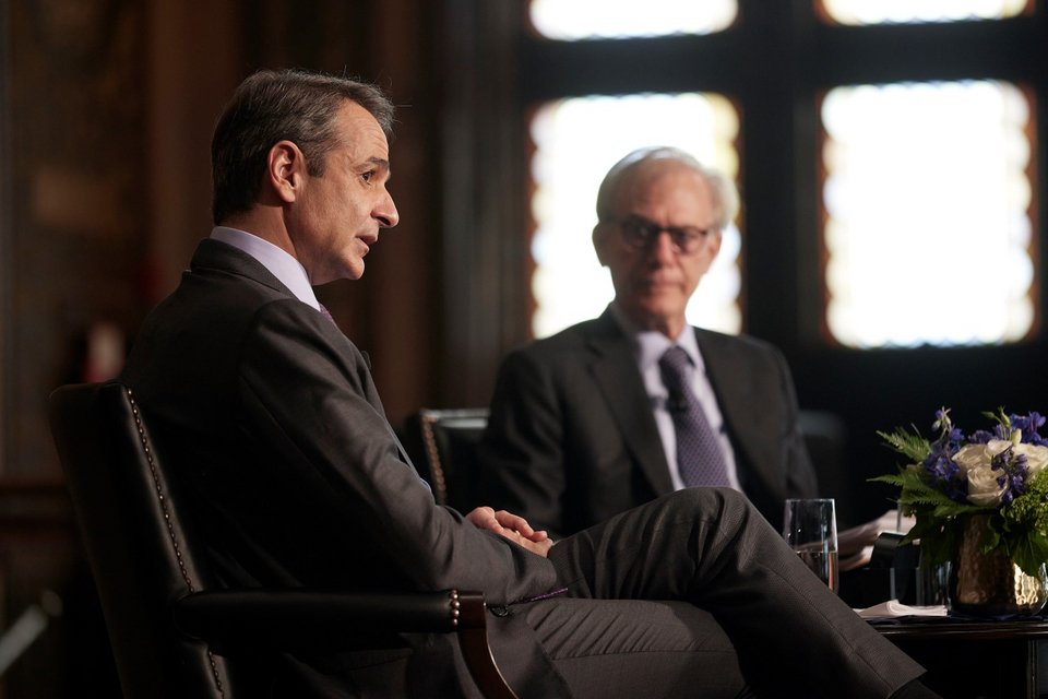 Συζήτηση Μητσοτάκη με τον δημοσιογράφο David Ignatius