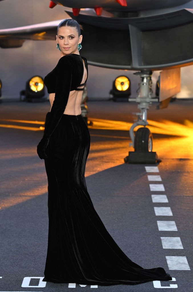 Η Hayley Atwell στην πρεμιέρα του "Top Gun: Maverick" στο Leicester Square στις 19 Μαΐου 2022 στο Λονδίνο