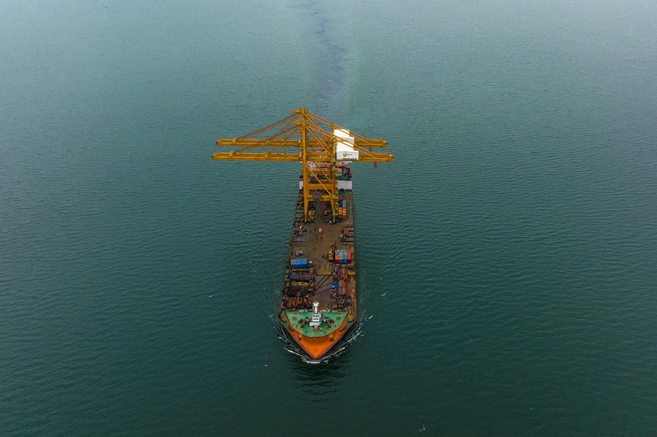 Η νέα γερανογέφυρα