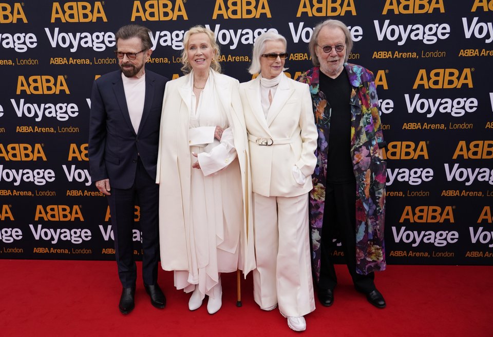 Τα μέλη των Abba στο κόκκινο χαλί