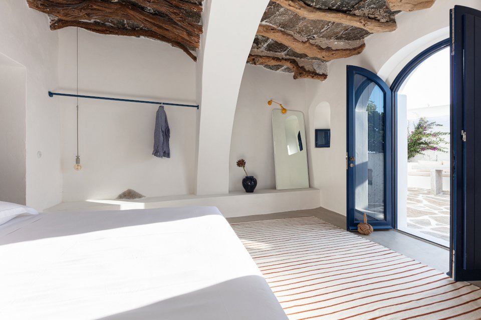 Ενα σπίτι στη Σίκινο με την υπογραφή των Kapsimali Architects