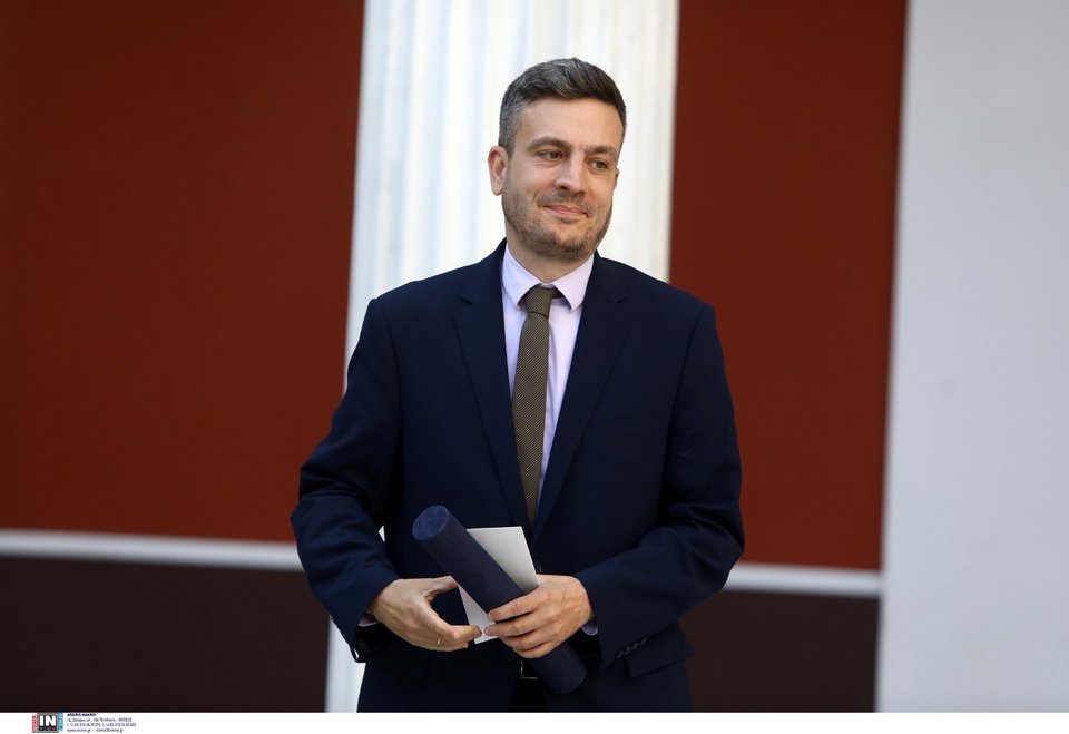Ο Βασίλης Νέδος με το βραβείο Μπότση / Φωτογραφία: Intimenews/ΣΤΕΦΑΝΟΥ ΣΤΕΛΙΟΣ