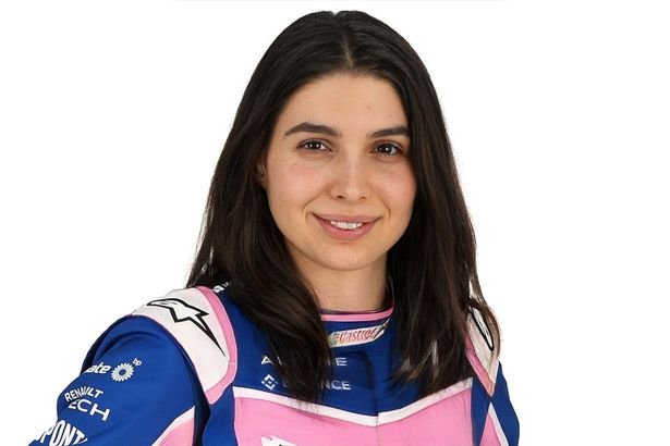 Formula 1 Πώς θα ήταν o Esteban Ocon αν ήταν γυναίκα
