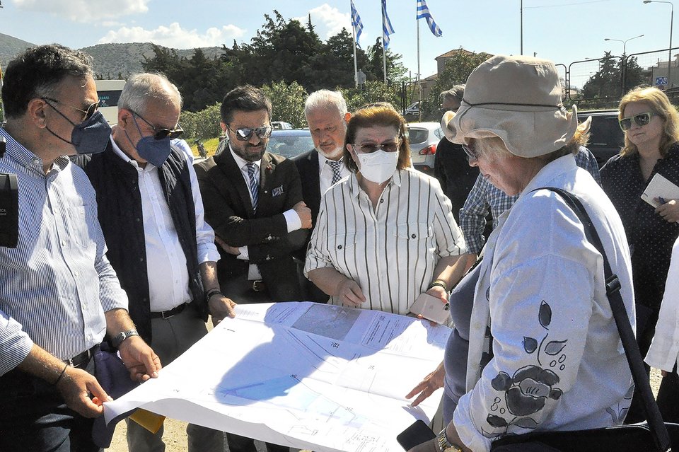 Αυτοψία Λίνας Μενδώνη στον αρχαιολογικό χώρο των Φιλίππων για την πορεία εξέλιξης των έργων αποκατάστασης και πυροπροστασίας