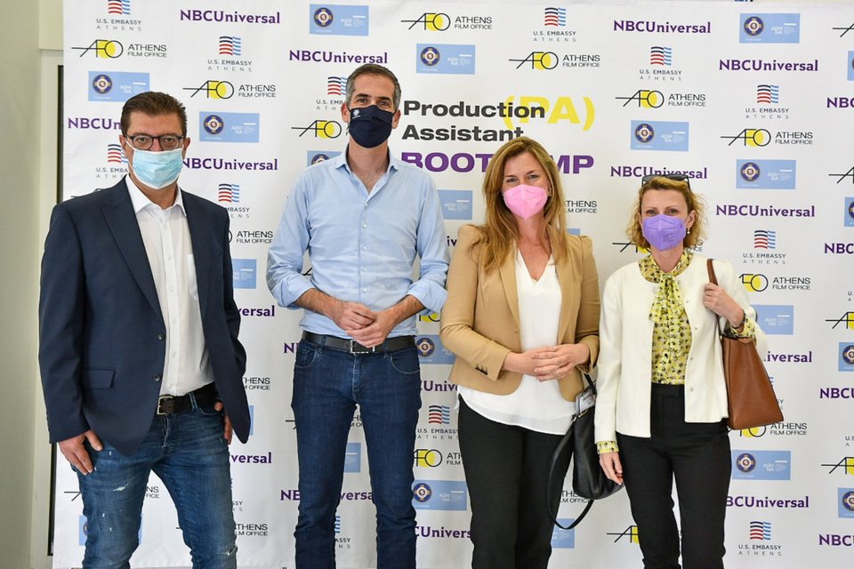 Το πρώτο εντατικό εργαστήριο «Production Assistant (P.A.) Bootcamp» ξεκίνησε παρουσία του Δημάρχου Αθηναίων, κ. Κώστα Μπακογιάννη και της Πολιτιστικής Ακολούθου της Πρεσβείας των Η.Π.Α στην Αθήνα, κ. Shanna Dietz Surendra
