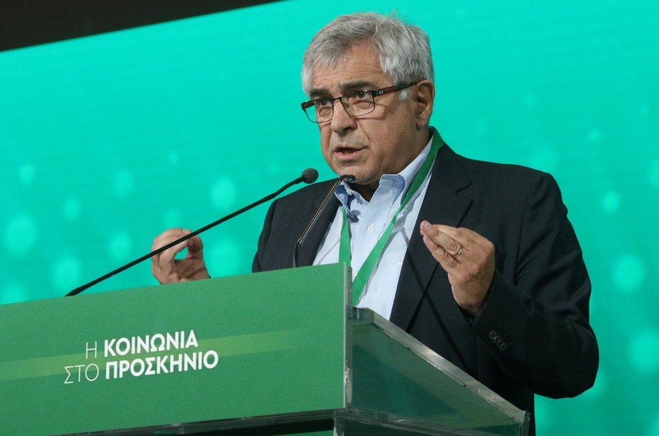 Ο Μιχάλης Καρχιμάκης μιλάει στο συνέδριο