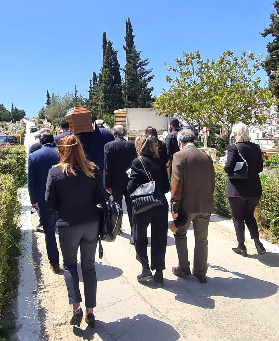Η κηδεία του Κώστα Γκουσγκούνη