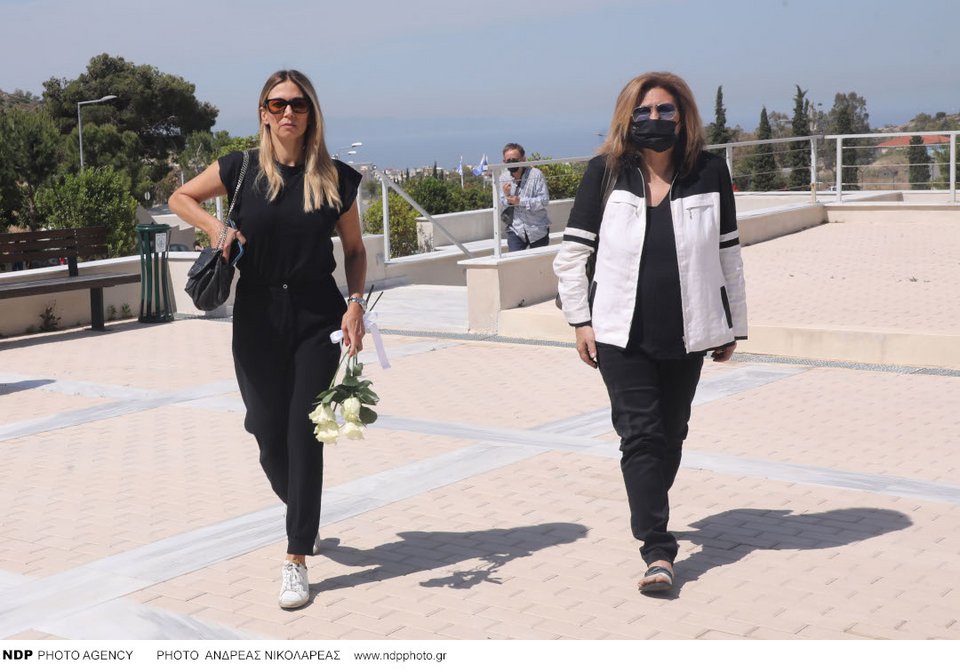 Ελλη Κοκκίνου, Λένα Αλκαίου