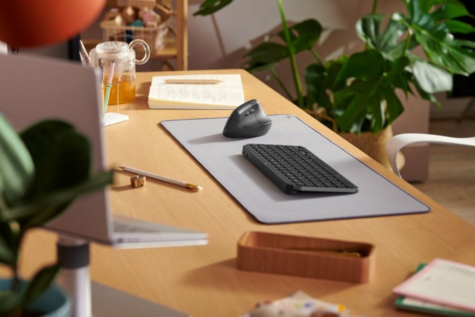 Το Lift, το κάθετο εργονομικό ποντίκι της Logitech