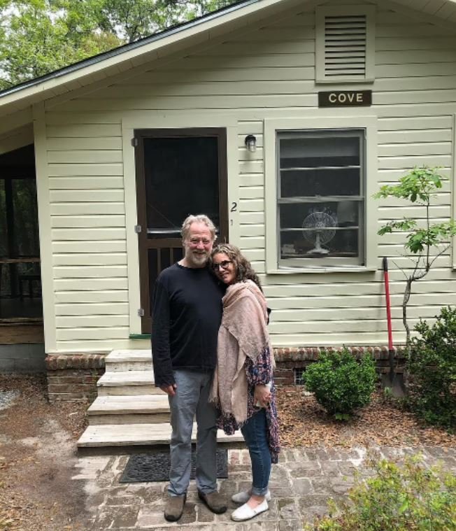 Η Μελίσα Γκίλμπερτ με τον σύζυγο της Τίμοθι Μπάσφιλντ /