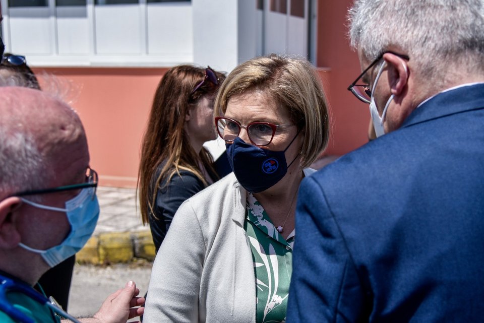 Περιοδεία Γκάγκα στα νοσοκομεία της Ηπείρου