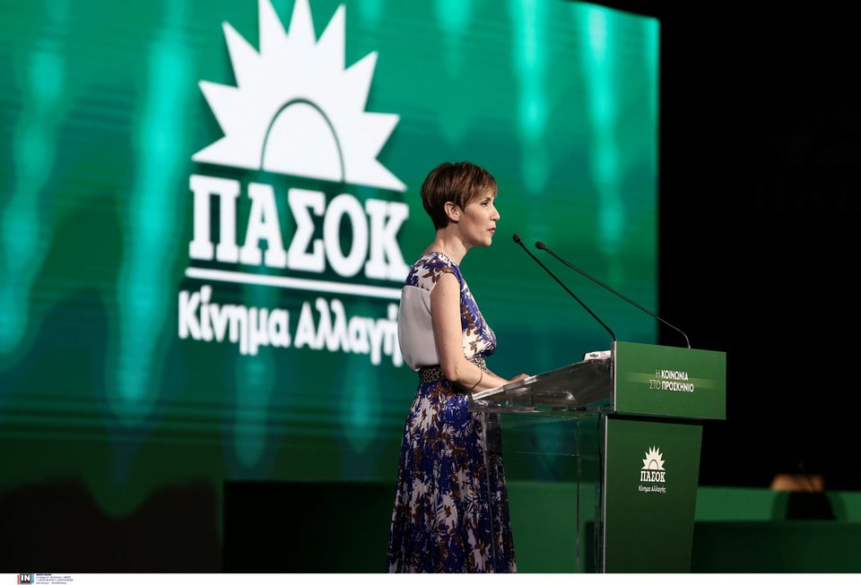 Η διευθύντρια του Γραφείου Τύπου του ΠΑΣΟΚ, Στεφανία Μουρελάτου / Φωτογραφία: Intimenews