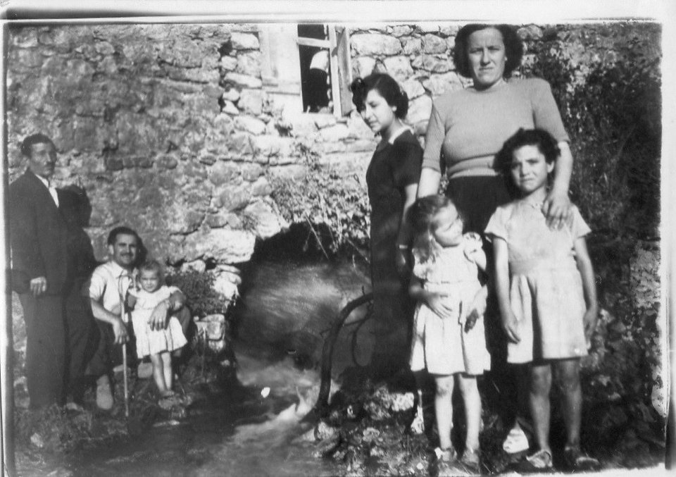 οικογένεια